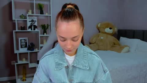 MelanieAlves online show from April 26, 2:26 pm
