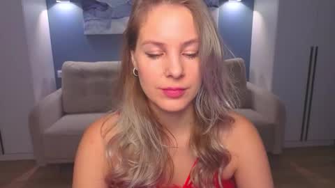 Snapshot of melaniebennett chatting on January 15, 7:35 am Melanie Bennett online show from January 15, 7:35 am