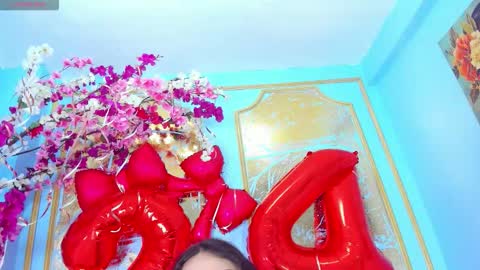 Melaniecooper online show from February 12, 4:51 am