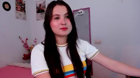 Snapshot of melanieev chatting on June 17, 4:08 pm mel online show from June 17, 4:08 pm