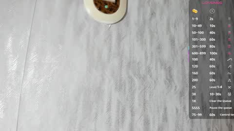 Snapshot of melanierioss_ chatting on January 14, 1:17 pm online show from January 14, 1:17 pm