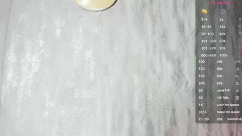 Snapshot of melanierioss_ chatting on February 23, 12:35 pm online show from February 23, 12:35 pm