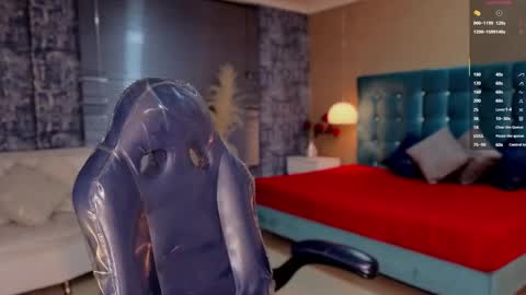 Snapshot of melanierioss_ chatting on March 4, 12:55 pm online show from March 4, 12:55 pm