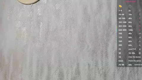 Snapshot of melanierioss_ chatting on June 4, 12:55 pm online show from June 4, 12:55 pm