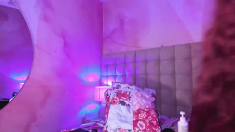 Melanie Roux online show from January 26, 10:46 pm