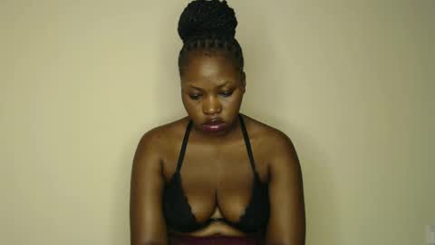 melaningoddess30 online show from February 10, 8:53 am