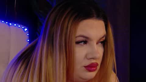 melanniebrown online show from February 13, 7:04 am