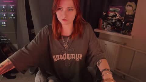 Snapshot of melante_s chatting on November 27, 9:44 am Ash online show from November 27, 9:44 am