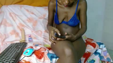 Snapshot of melany_1002 chatting on September 23, 6:27 am melany online show from September 23, 6:27 am