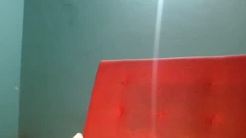 Snapshot of melany_1002 chatting on November 15, 8:44 am melany online show from November 15, 8:44 am