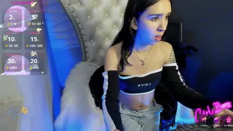 Snapshot of melany_27 chatting on February 11, 10:42 am Melany online show from February 11, 10:42 am