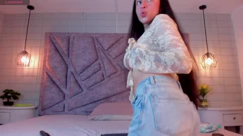 Snapshot of melany_heaven chatting on June 8, 3:12 pm melany_heaven online show from June 8, 3:12 pm