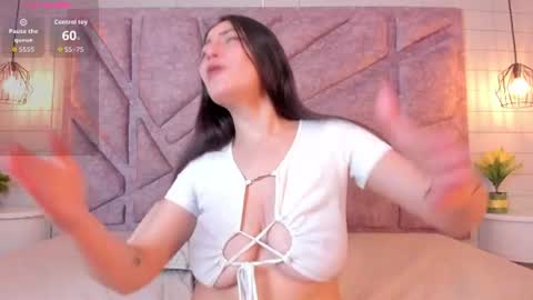 Snapshot of melany_heaven chatting on June 18, 10:36 pm melany_heaven online show from June 18, 10:36 pm
