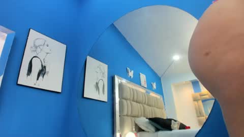 Snapshot of melany_love0 chatting on July 2, 12:11 pm Melany online show from July 2, 12:11 pm