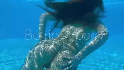 Snapshot of melanybunny chatting on November 2, 3:14 pm Adel online show from November 2, 3:14 pm