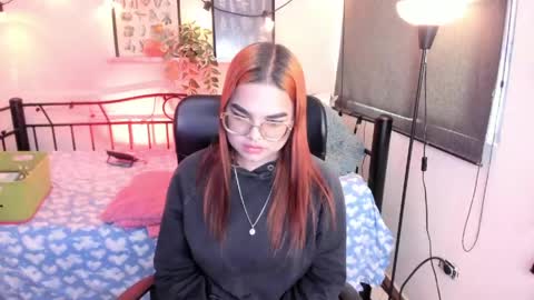 Snapshot of melanyrosee chatting on May 11, 1:06 pm melanyrosee online show from May 11, 1:06 pm