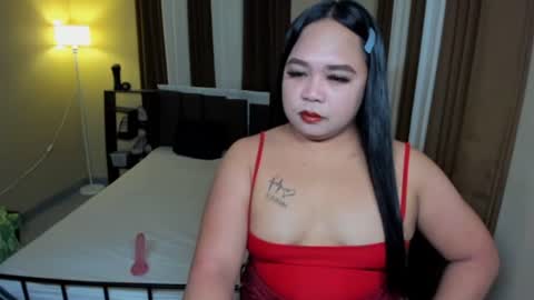 melayfoxx online show from April 8, 1:00 pm