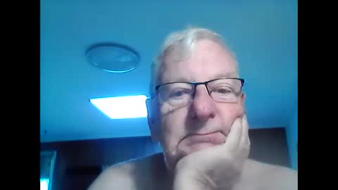 melbourne000 online show from April 10, 3:56 am