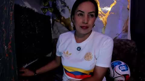 Snapshot of meleekxxx chatting on June 23, 8:51 pm MeleekXXX online show from June 23, 8:51 pm