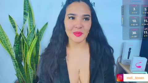    Independent model online show from April 5, 8:00 am