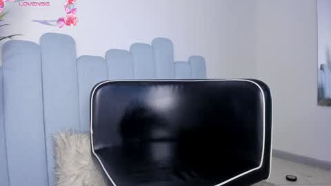 Snapshot of meli_mell chatting on May 31, 6:09 pm Meli online show from May 31, 6:09 pm