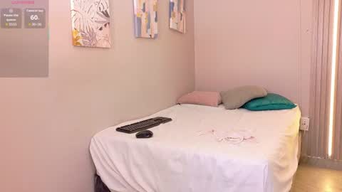 Snapshot of meli_peach chatting on July 9, 3:05 pm meli_peach online show from July 9, 3:05 pm