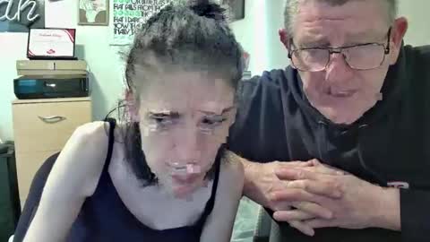 Snapshot of melinahviking chatting on November 10, 5:17 am Melinah Viking online show from November 10, 5:17 am