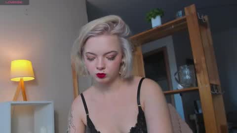 My name is Melina online show from October 2, 3:24 am