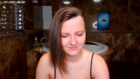 Melinda online show from November 11, 2:44 am