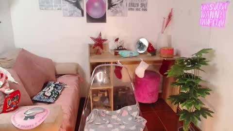 Melissa online show from December 7, 2:20 am