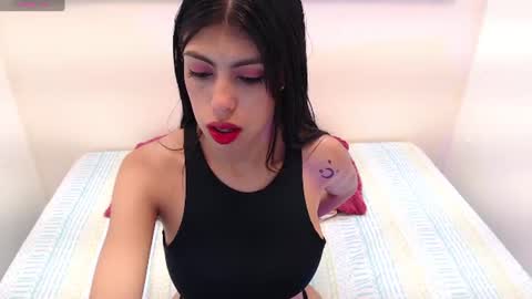 Snapshot of melisa_torrez chatting on June 19, 11:47 am melisa online show from June 19, 11:47 am