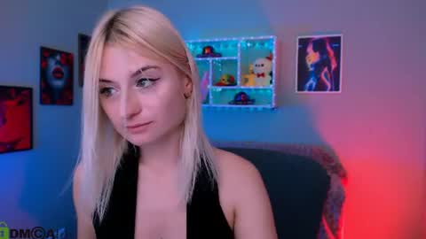 Snapshot of melisa_white1 chatting on June 23, 7:12 pm Melisa online show from June 23, 7:12 pm
