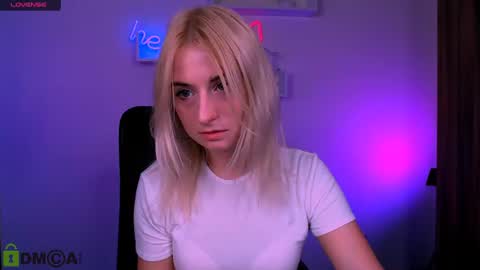Snapshot of melisa_white1 chatting on July 18, 7:06 pm Melisa online show from July 18, 7:06 pm