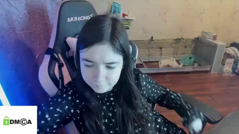 melisanilson online show from May 12, 10:40 pm