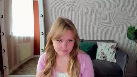 Sophia online show from September 24, 7:23 am