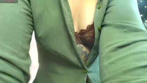 MELISSA  online show from January 14, 2:23 pm