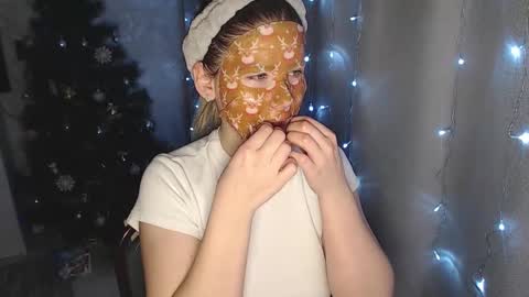 Snapshot of melissa__ray chatting on December 29, 7:32 pm Melissa Ray online show from December 29, 7:32 pm