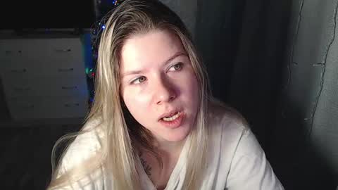 Snapshot of melissa__ray chatting on January 9, 6:47 pm Melissa Ray online show from January 9, 6:47 pm