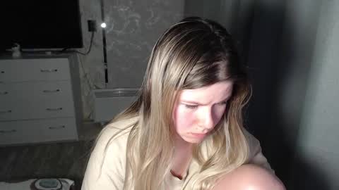 Snapshot of melissa__ray chatting on February 12, 5:37 pm Melissa Ray online show from February 12, 5:37 pm