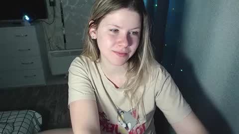 Snapshot of melissa__ray chatting on March 9, 9:03 pm Melissa Ray online show from March 9, 9:03 pm