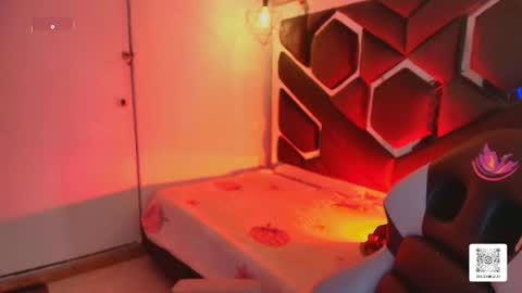 Lissa  online show from February 6, 7:17 pm