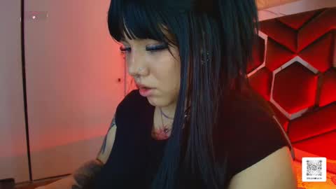 Lissa  online show from February 9, 1:31 am