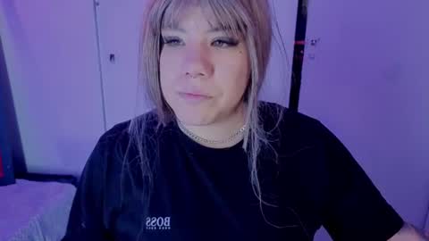 Snapshot of melissa_adamsxxx chatting on June 24, 11:31 am Lissa online show from June 24, 11:31 am