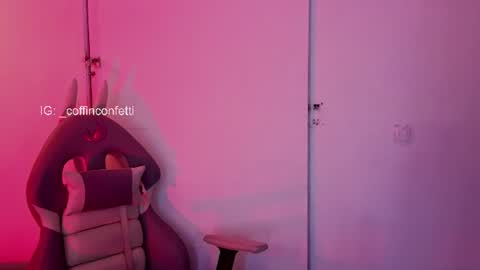 Snapshot of melissa_adamsxxx chatting on July 16, 11:27 am Lissa online show from July 16, 11:27 am