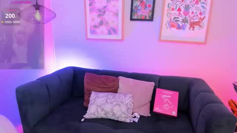 Melissa 3 online show from February 11, 5:23 am