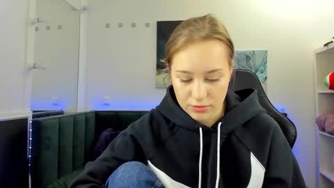 melissa_new22 online show from November 3, 12:02 am