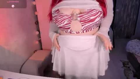 Snapshot of melissa_purr chatting on June 20, 3:59 pm melissa_purr online show from June 20, 3:59 pm