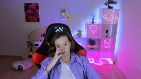 Melissa online show from January 17, 11:29 pm