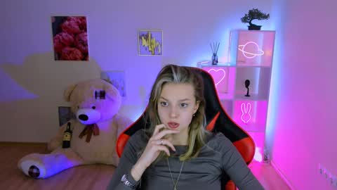 Melissa online show from January 20, 8:40 pm