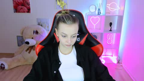 Melissa online show from February 7, 7:40 am